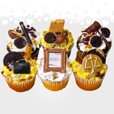 Cupcakes X6 Para El Día Del Abogado A Domicilio En Medellín Pedido Con Dos Días De Anticipación 