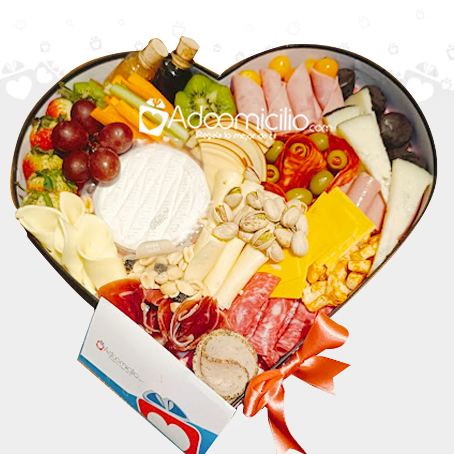 Tabla De Quesos En Forma De Corazón A Domicilio En Bogotá Pedido Con Un Día De Anticipación 